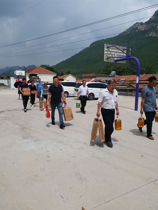 獻愛心公益活動